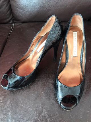 Zapatos elegantes de salón abiertos Pura Lopez