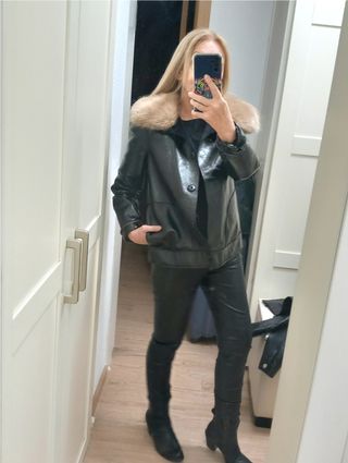 Cazadora efecto Cuero Cuello de Pelo Berenice 