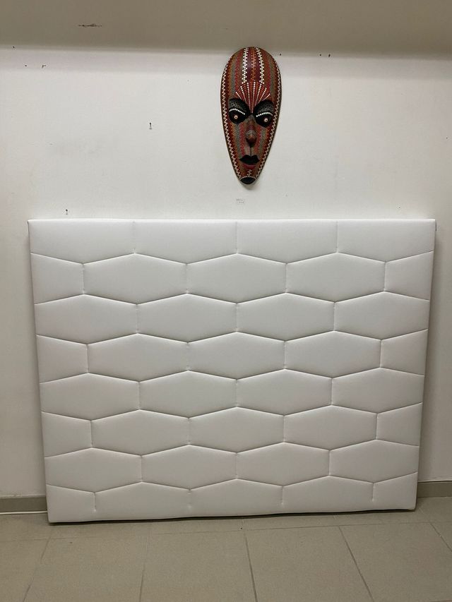 Cabeceros de diferentes medidas , formas y colores