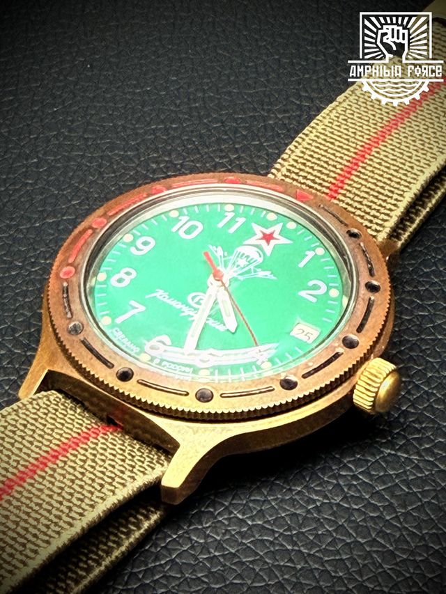 Vostok Brass Paracaidistas automático a estrenar