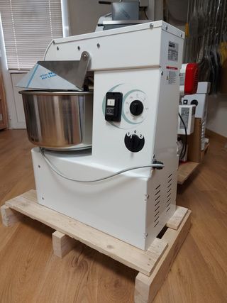 AMASADORA ESPIRAL  EVO 20 LITROS