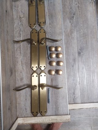 Manetas de puerta y pomos armario