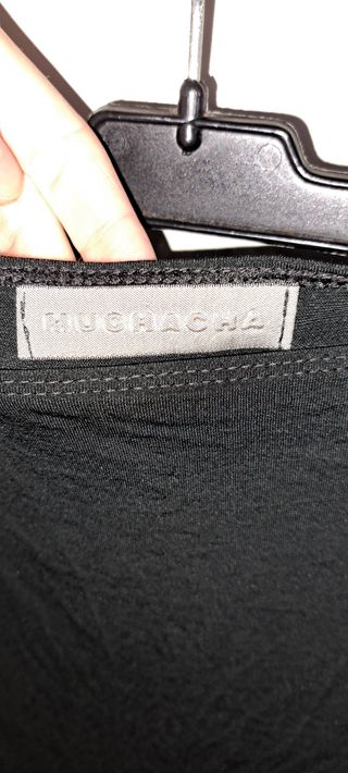 Falda negra M muchacha