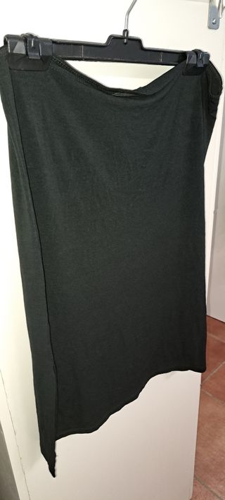 Falda negra M muchacha