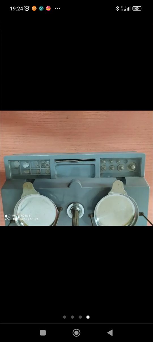 Bascula antigua  preciosa