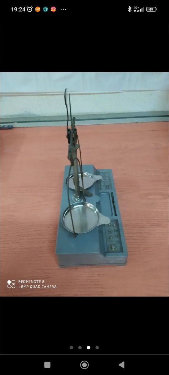 Bascula antigua  preciosa