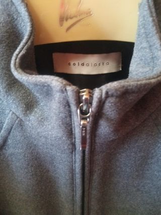 Abrigo gris ColdAlaska