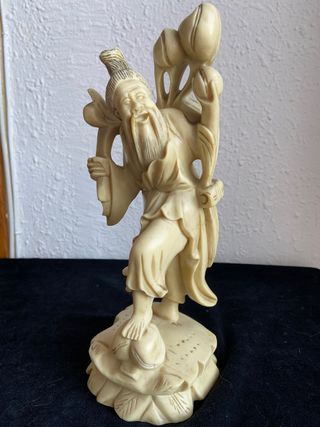 Figura de anciano chino