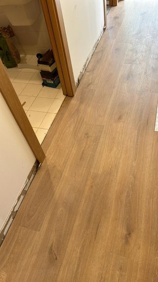 LIJAR PARQUET, BARNIZAR , INSTALAR Y PINTAR
