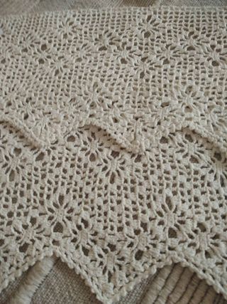 Tira de encaje antiguo