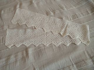 Tira de encaje antiguo