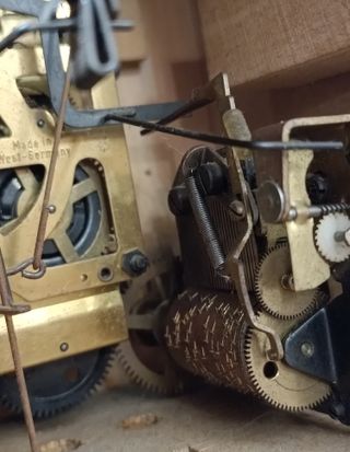 Reloj de cuco muy antiguo Made in west Germany