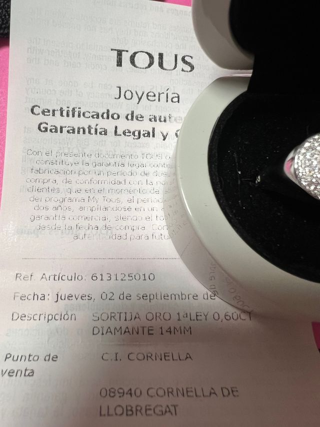 Anillo oro blanco y diamantes Tous