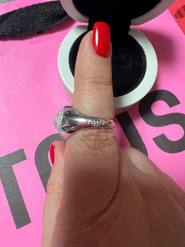 Anillo oro blanco y diamantes Tous