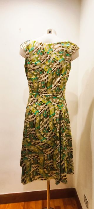 Vestido estampado raso talla L.
