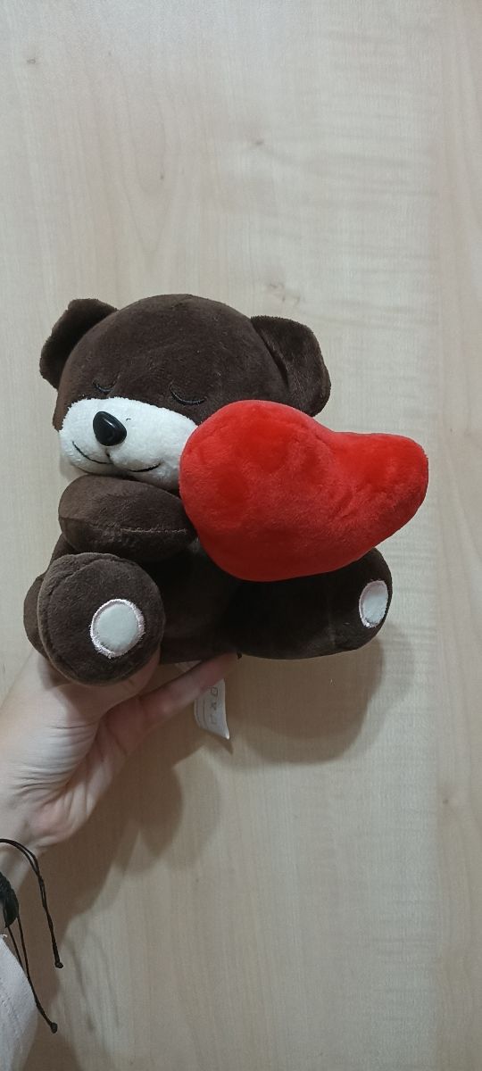 Peluche orsetto con cuore