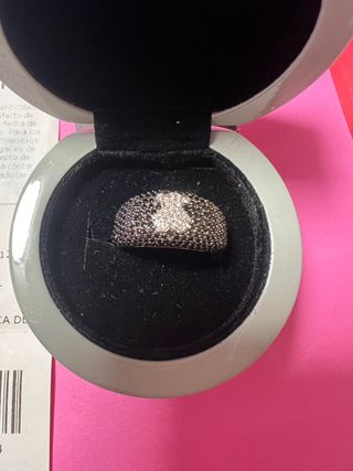 Anillo oro y diamantes blancos y negros Tous
