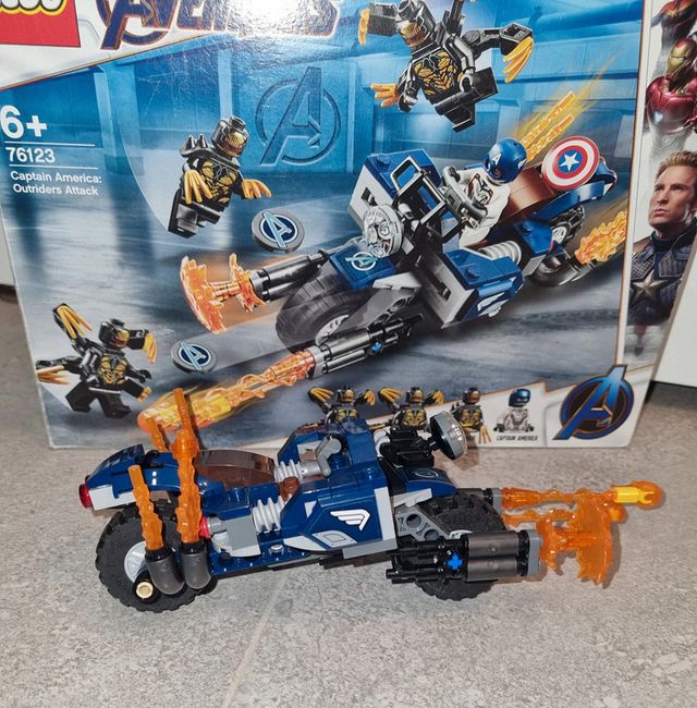 Lego Capitán América: Ataque de los Outriders