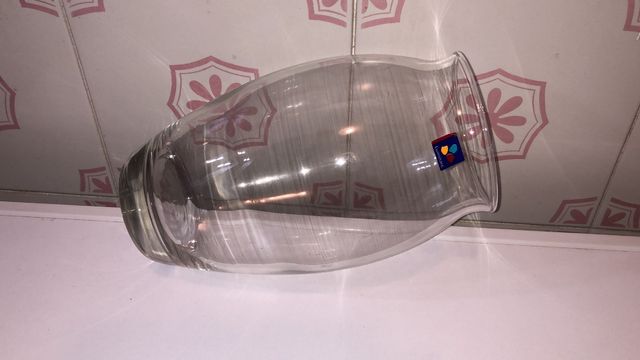 Vaso marca Luminarc in vetro trasparente