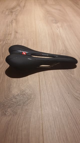 SILLIN CICLISMO MASSI PROLIGHT 131mm x 272mm