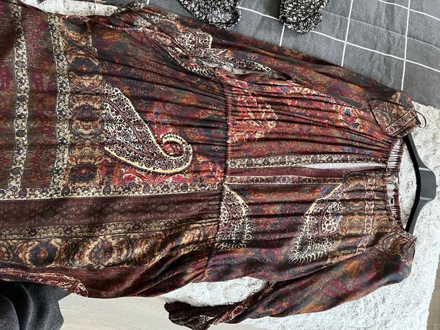 Precioso vestido vaporoso manga larga