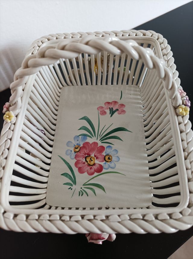 cestino in ceramica di Bassano