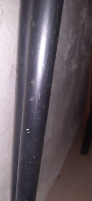 3 tavoli da terrazza quadrati, gambe in metallo