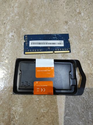 Módulo de Memoria RAM 2Gb PC3L.