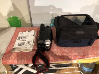 videocamara vhs marca JVC  para reparar