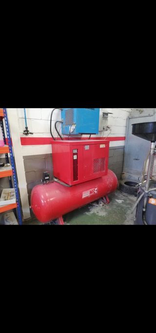 COMPRESOR INSONORIZADO 500L