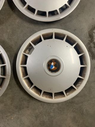 juego tapacubos E30 14”