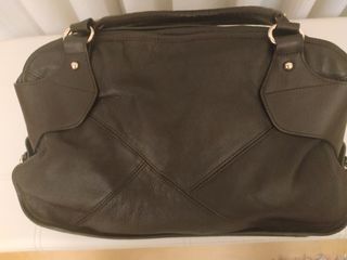Bolso piel marrón de Uterqüe