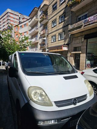 Opel Vivaro 2004
