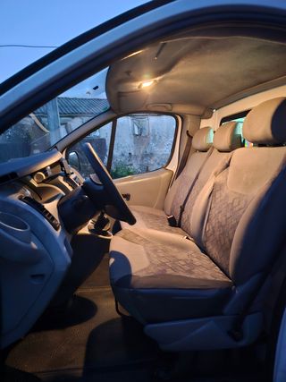 Opel Vivaro 2004