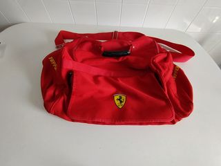 Bolsa de viaje-deporte Ferrari Oficial