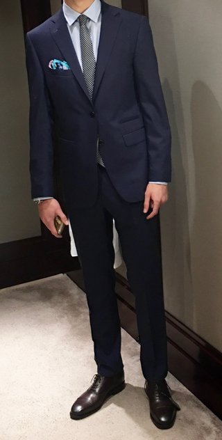 Traje hombre con camisa y corbata