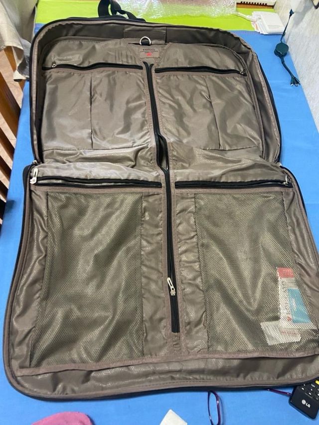 Maleta porta trajes