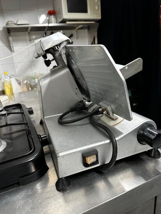 Cortafiambres profesional de acero inoxidable