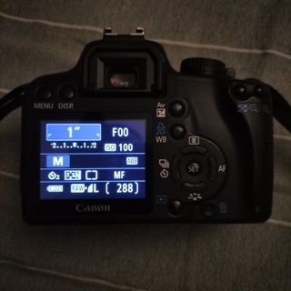 CANON EOS 1000D + SIGMA 18-200MM