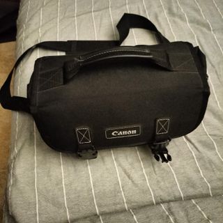 CANON EOS 1000D + SIGMA 18-200MM