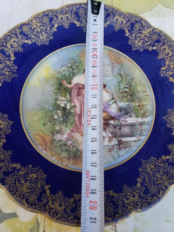 Plato antiguo decorativo Martial redon de Limoges