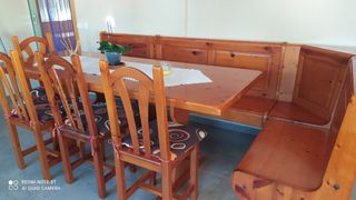 RINCONERA BANCO-BAUL MESA Y 4 SILLAS