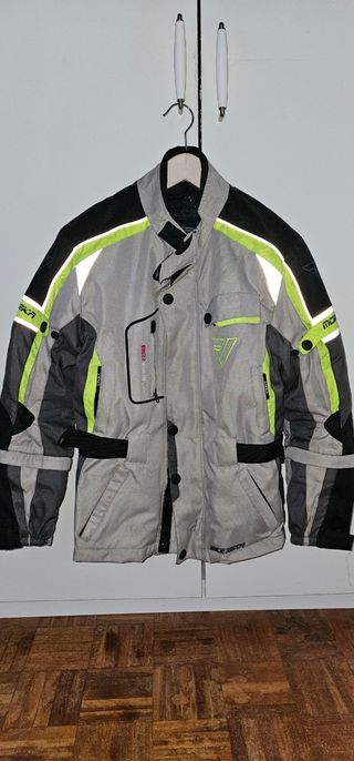 Chaqueta para moto.