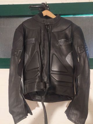CHAQUETA CUERO MOTO T-52