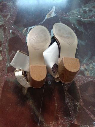 Zapatos tacón pastel
