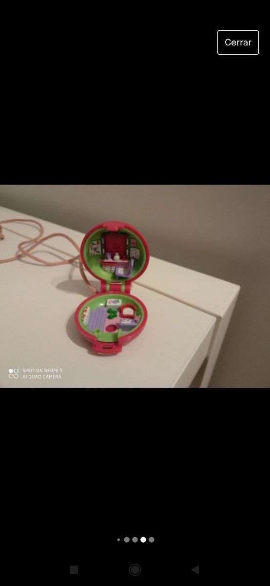 Mansión y colgante de polly pocket 