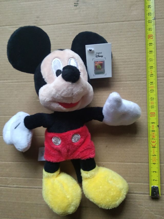 Mickey Mouse muñeco y corbata