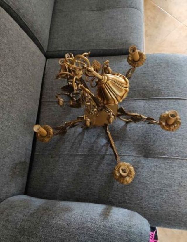 Lâmpada em bom estado, como nova