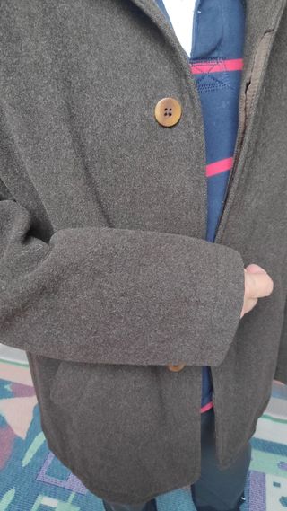 Abrigo tres cuartos de paño marrón hombre