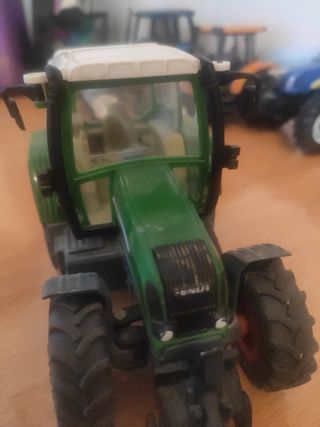 Fendt 412 escala miniatura